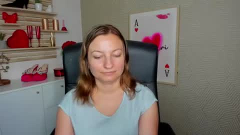 Angela online show from July 27, 10:10 am