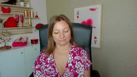Angela online show from July 28, 6:41 am