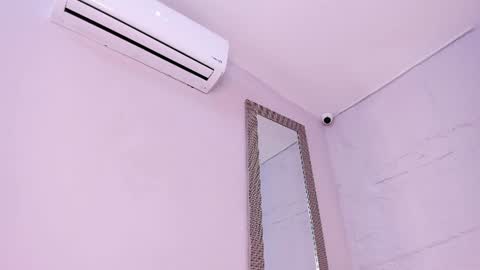 angelag_ online show from August 14, 5:44 am