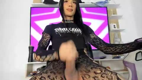 Angela online show from August 6, 4:00 am