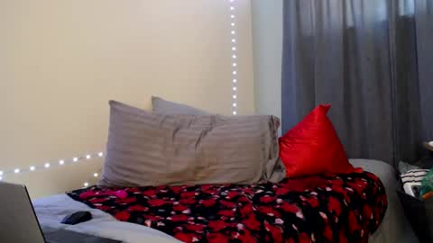Angelbigguns online show from August 14, 10:46 pm