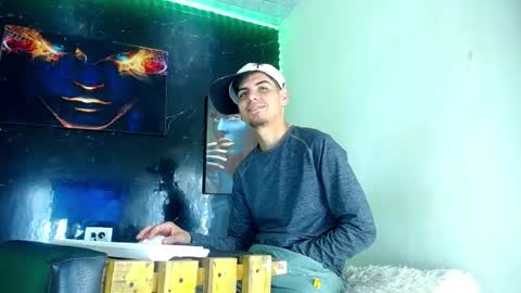 angeldavid_889279 online show from August 14, 4:38 am