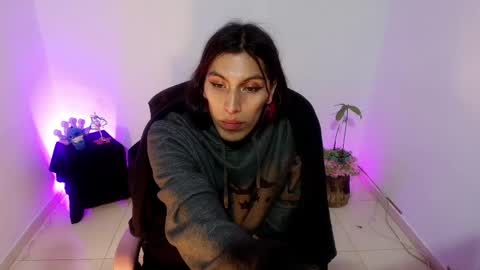 angele online show from June 8, 8:37 pm
