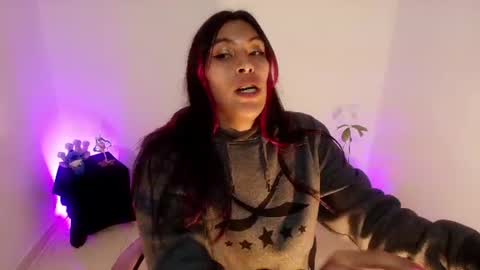 angele online show from June 10, 12:17 am
