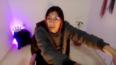 angele online show from July 9, 7:41 pm