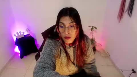 angele online show from July 10, 6:46 pm