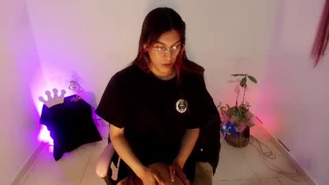 angele online show from July 13, 6:14 pm