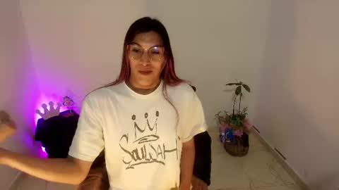 angele online show from August 2, 10:28 pm