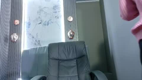 angel online show from August 2, 7:32 pm