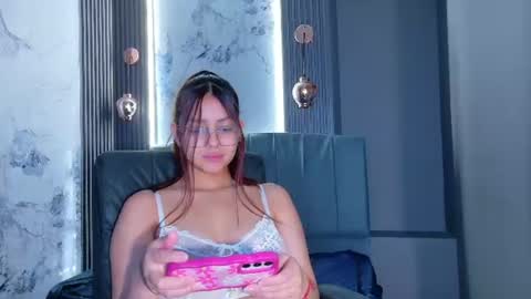 angel online show from August 12, 5:04 pm