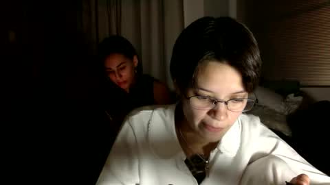 angelia01m online show from March 12, 1:36 am