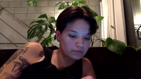angelia01m online show from August 25, 1:46 am