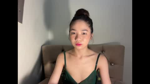 angelic_slutt online show from August 14, 2:04 am