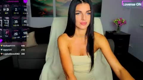 Angelina online show from August 15, 9:35 am