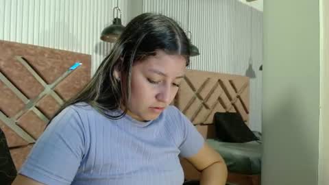 Agenlina online show from August 8, 5:02 pm