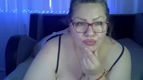 AngelinaGlam online show from July 17, 10:48 am
