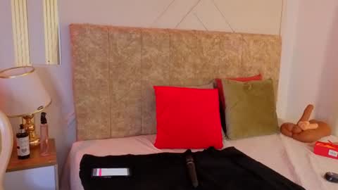 angelinarouse_ online show from August 14, 9:07 pm