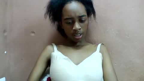 angeline221173 online show from August 10, 6:09 pm