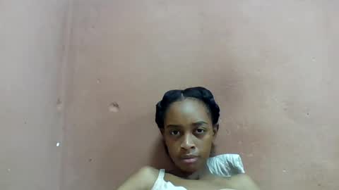 angeline221173 online show from August 10, 7:37 pm