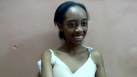 angeline221173 online show from August 12, 9:44 am