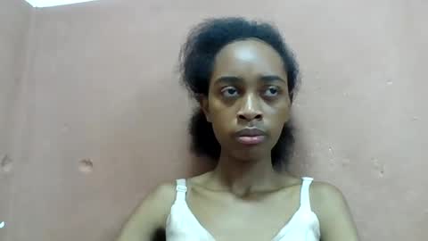 angeline221173 online show from August 13, 7:28 pm