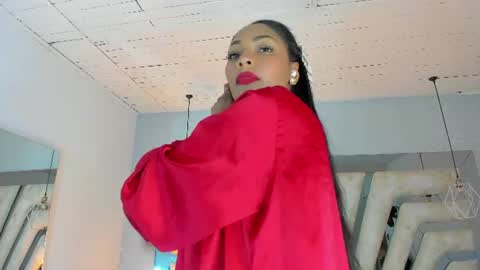 Angeline Heet online show from August 11, 3:30 am