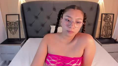 ANGELINE online show from August 11, 10:56 pm
