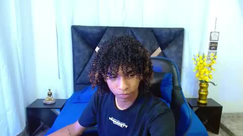 Angel online show from August 13, 9:18 pm