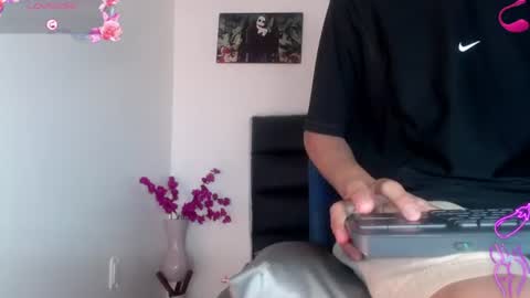 angel online show from August 11, 6:54 pm