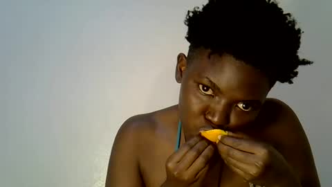 angell_queen2 online show from August 6, 5:01 pm