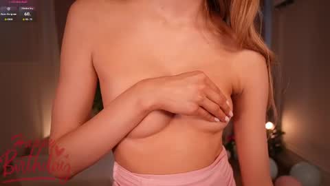 angell_wild_ online show from August 10, 4:19 pm