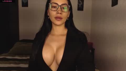  ANGELA ISABELLA  online show from July 31, 12:22 pm