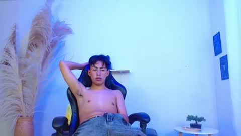 Angelo online show from August 1, 4:57 pm