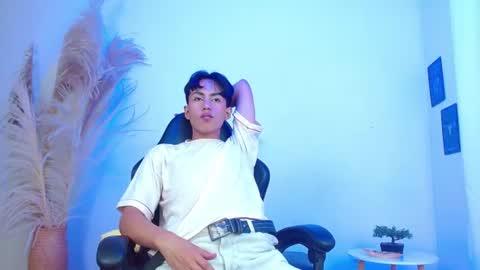 Angelo online show from August 3, 3:19 pm
