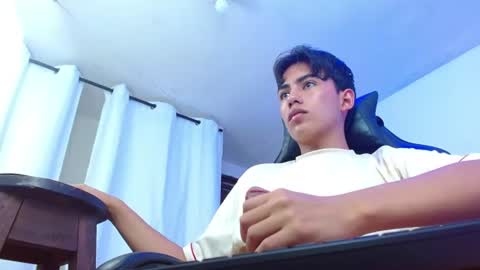 Angelo online show from August 8, 4:29 pm
