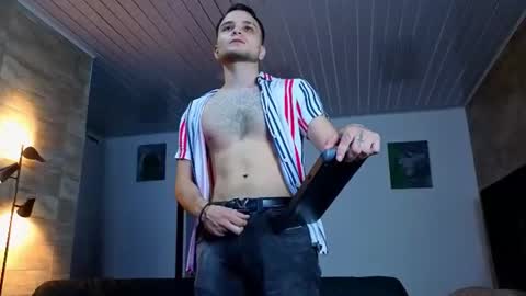 angelosavage online show from August 14, 5:44 am