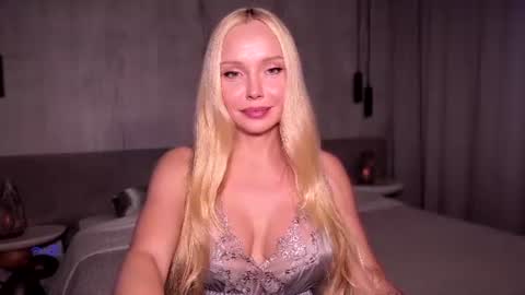 Angelina online show from August 6, 1:32 pm