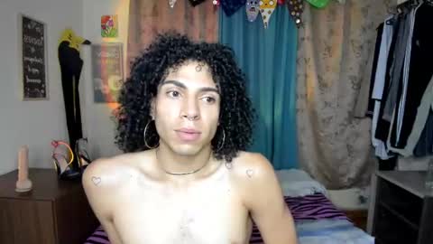 angelwhitte online show from July 16, 2:12 am