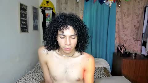 angelwhitte online show from July 22, 2:47 am