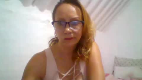 angelycute476334 online show from September 3, 12:46 am