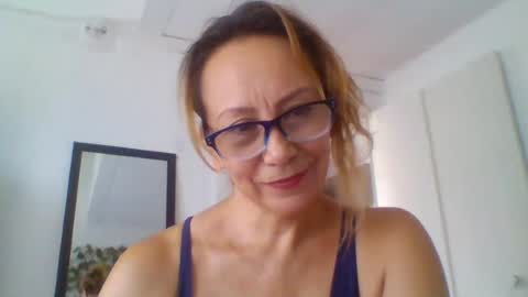 angelycute476334 online show from September 5, 7:52 pm