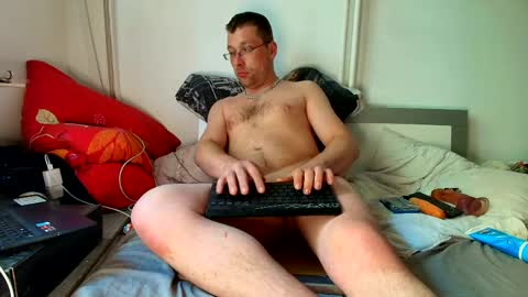 angerphyter online show from April 26, 10:22 am