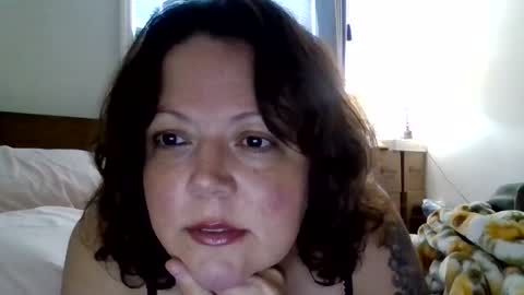 SweetAngie online show from June 17, 10:53 pm