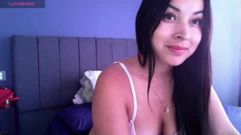 Angie Baxter online show from August 11, 7:38 pm