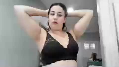 angiesexycutiexo online show from September 4, 1:31 am
