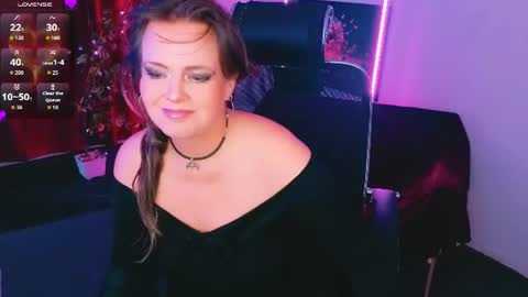 Aniela online show from August 11, 7:54 am