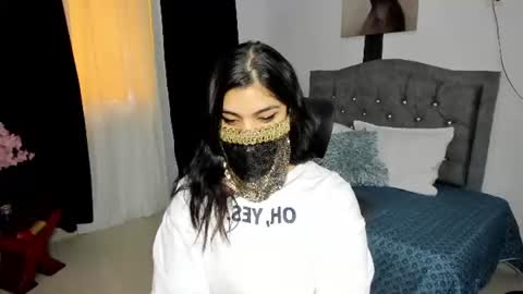 Anissa online show from August 5, 4:49 pm