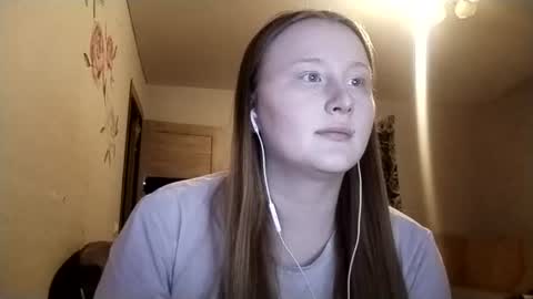 Anika online show from September 4, 4:44 pm