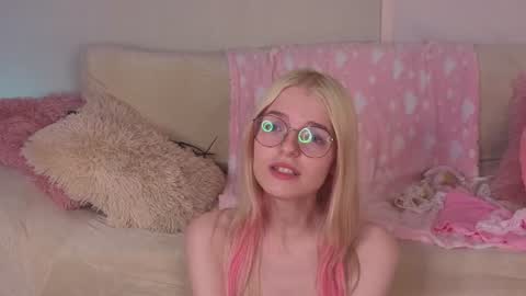 Monica online show from July 18, 5:52 am