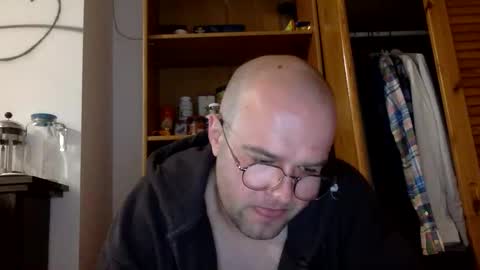 animal_michael online show from March 18, 6:30 am